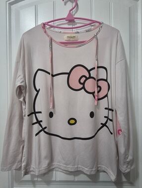 Womens Long Sleeved Hello Kitty T Shirt Size Large